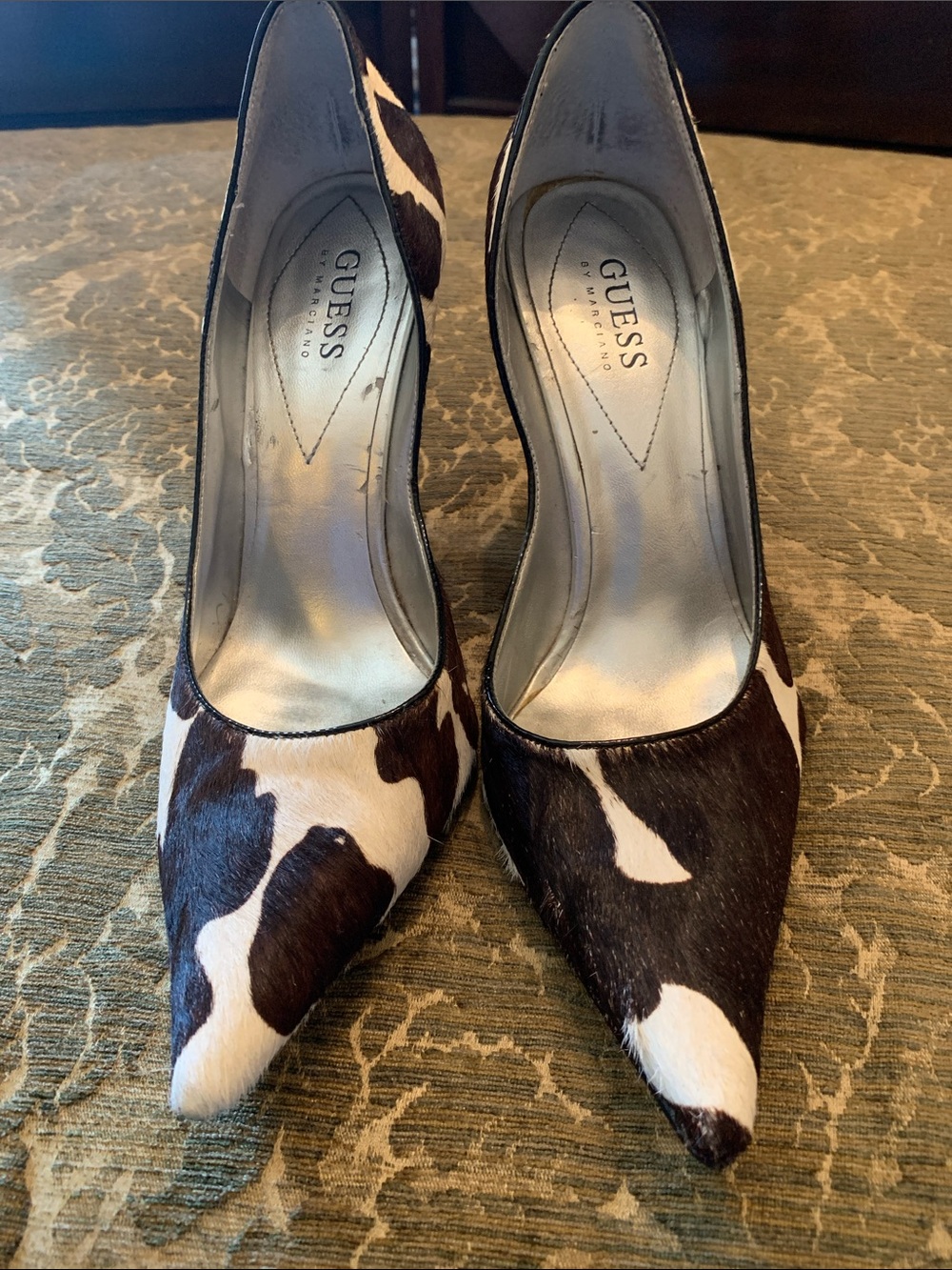 GUESS Black and White Cowhide Pointed Toe Heels